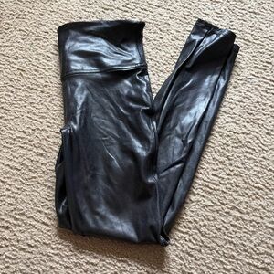 Spanx Faux Leather Leggings Size Medium